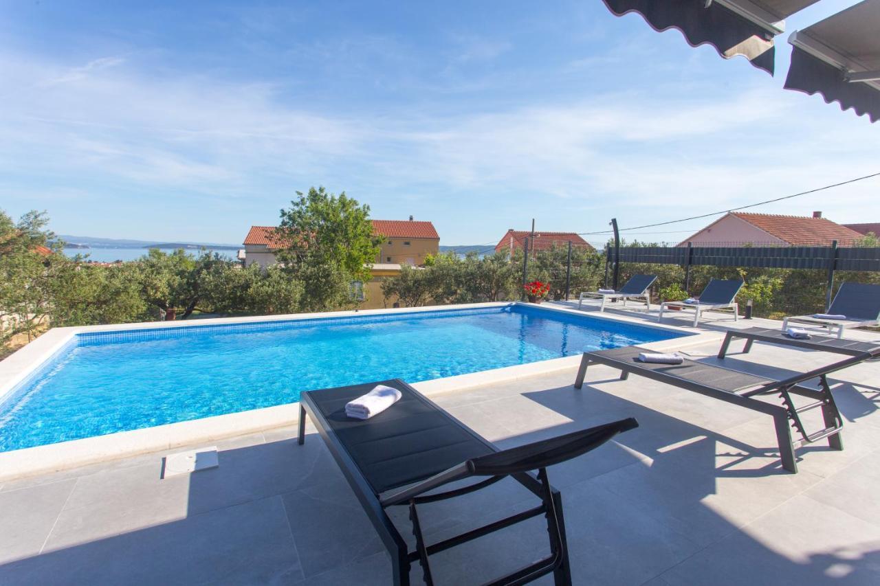 Villa Ivano With Sea&Mountain View Kaštel Stari Exteriör bild